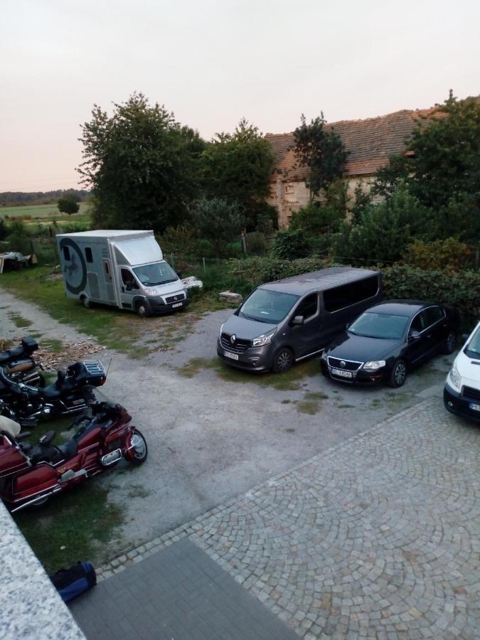 Villa U Bronka W Ksiazecym Lesie à Niedaszow Extérieur photo