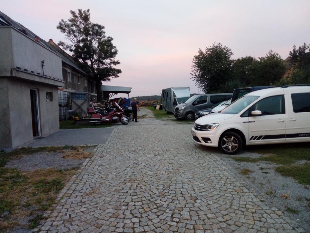 Villa U Bronka W Ksiazecym Lesie à Niedaszow Extérieur photo